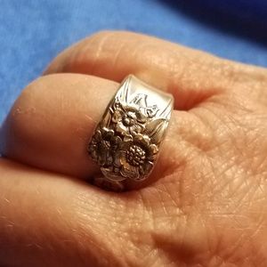 Wm Rogers and Son Antique Silver Plated Spoon Ring